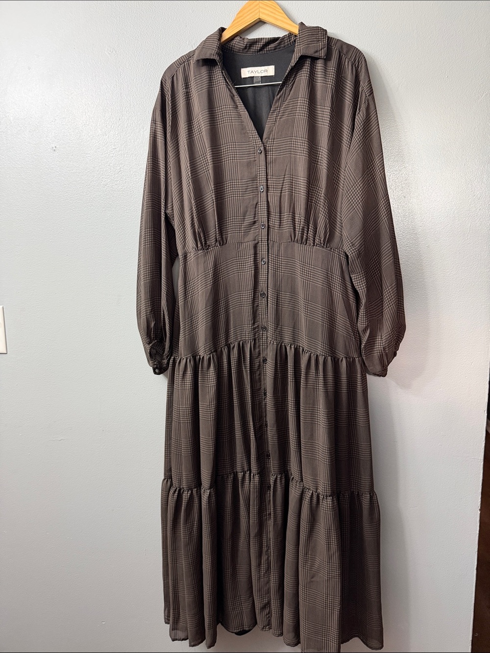 Taylor Brown Plaid Tiered Button-Front Maxi Dress 16